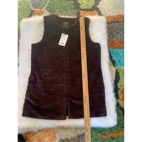 Next fuzzy vest - Picture 5 of 8